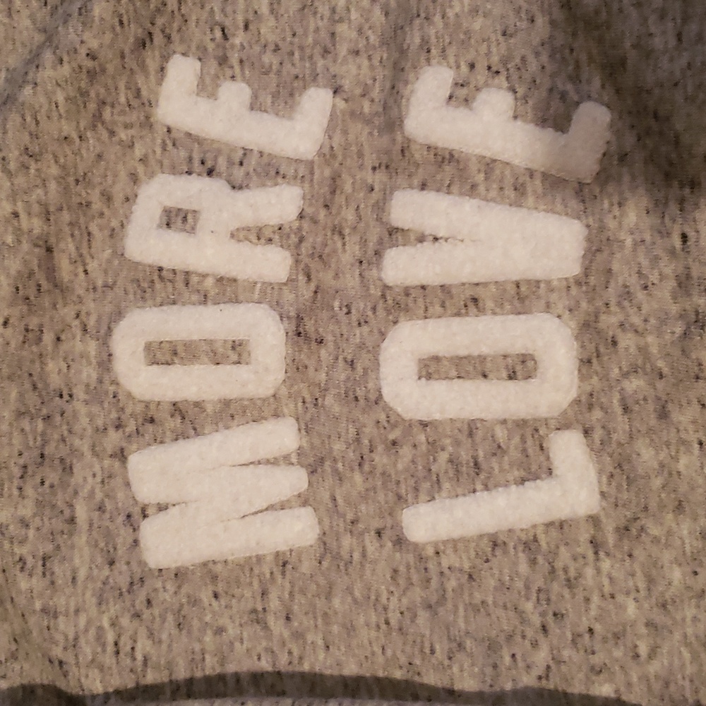 Sweatshirt - Picture 2 of 3